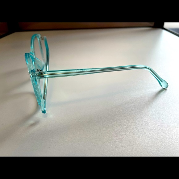 Blue eye frame - Picture 2 of 2